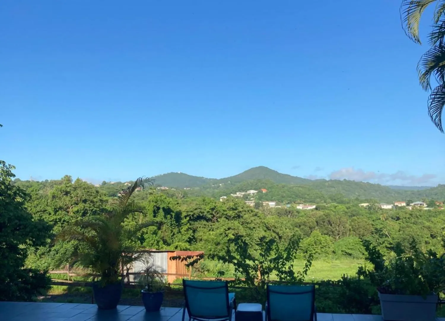 Grand T2 Tout Confort , Emplacement Ideal Riviere-Salee Apartment