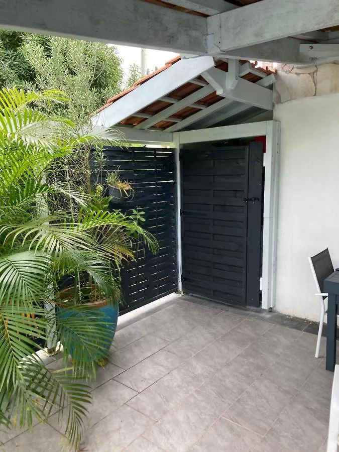 Grand T2 Tout Confort , Emplacement Ideal Riviere-Salee Martinik